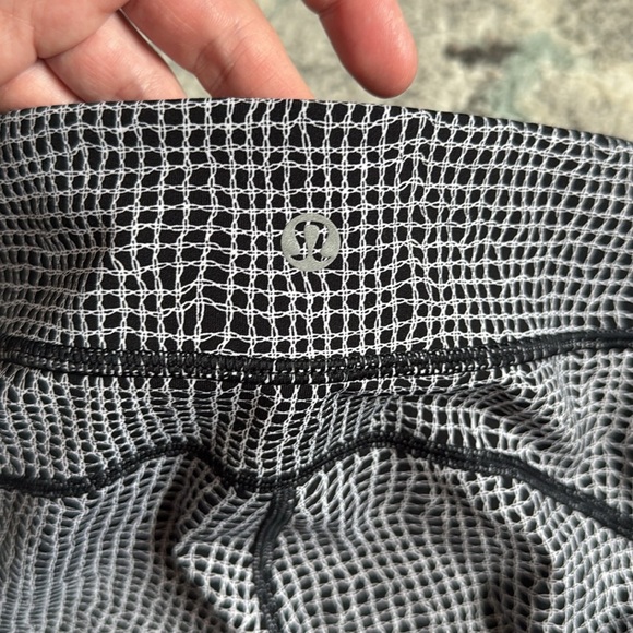 Lululemon Athletica Wild And Free Tight Fall Net White Black - Picture 9 of 12